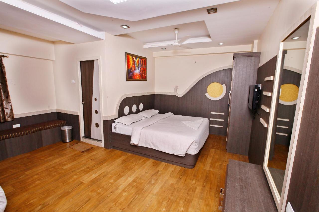 Hotel Vasantham Coimbatore Exterior photo
